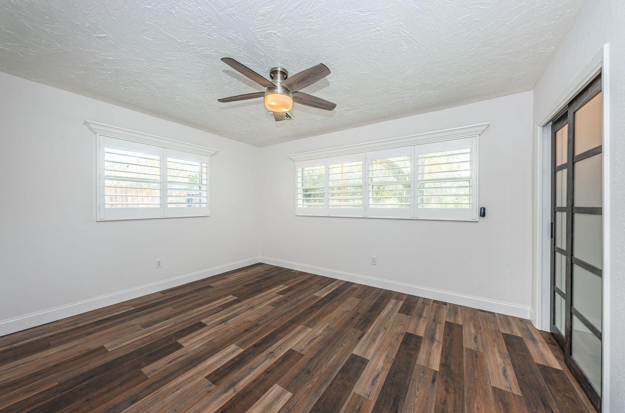 Guest Bedroom2a