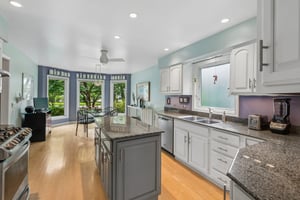 1818 Lincoln Ave_005.jpg