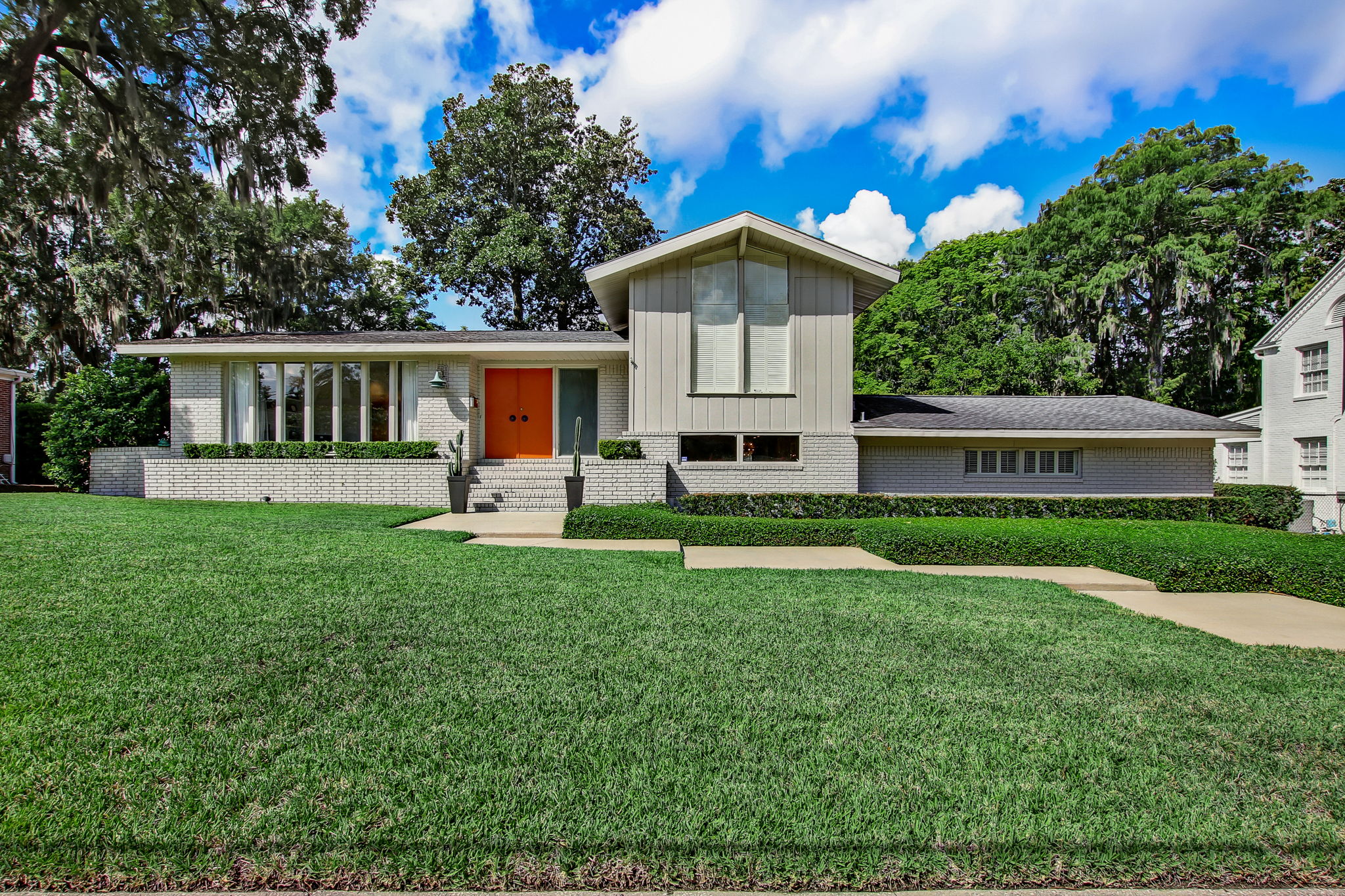 Welcome to 1818 Montgomery Pl