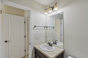 Clare Ct-S0508-054.jpg