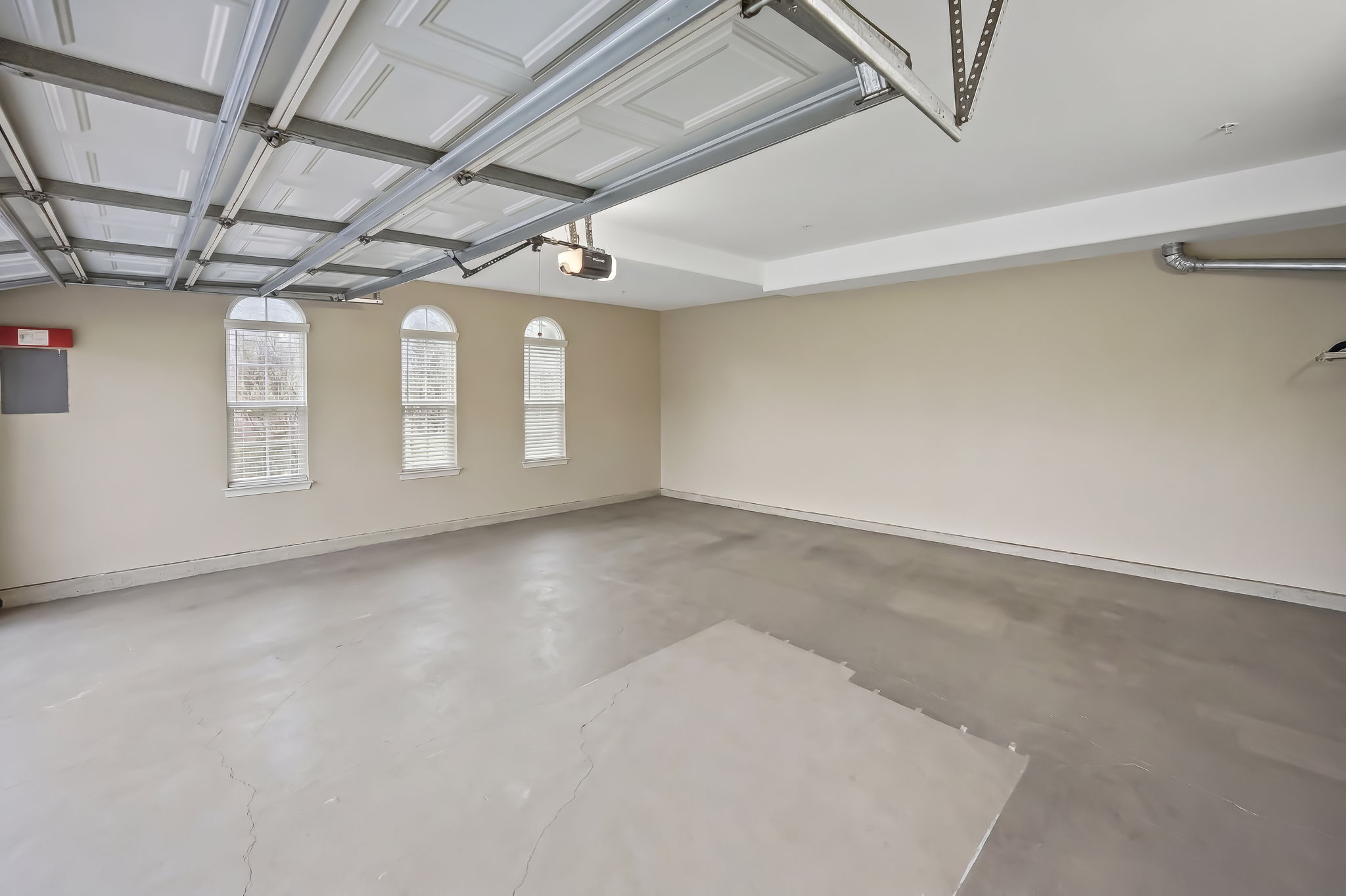 1819 Fabled Waters Dr, Spring Valley, CA 91977