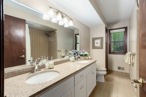  Photo 45