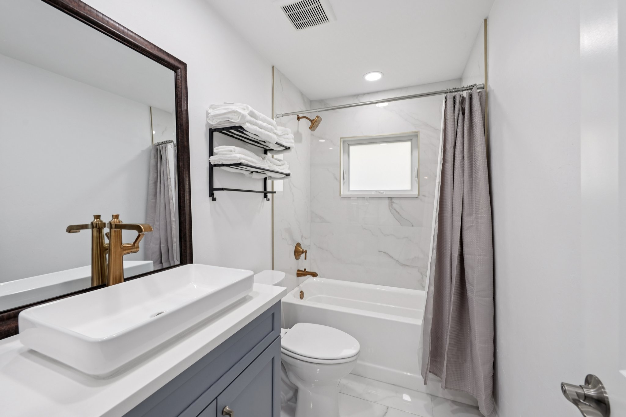 SE 43rd St-S1101-022.jpg