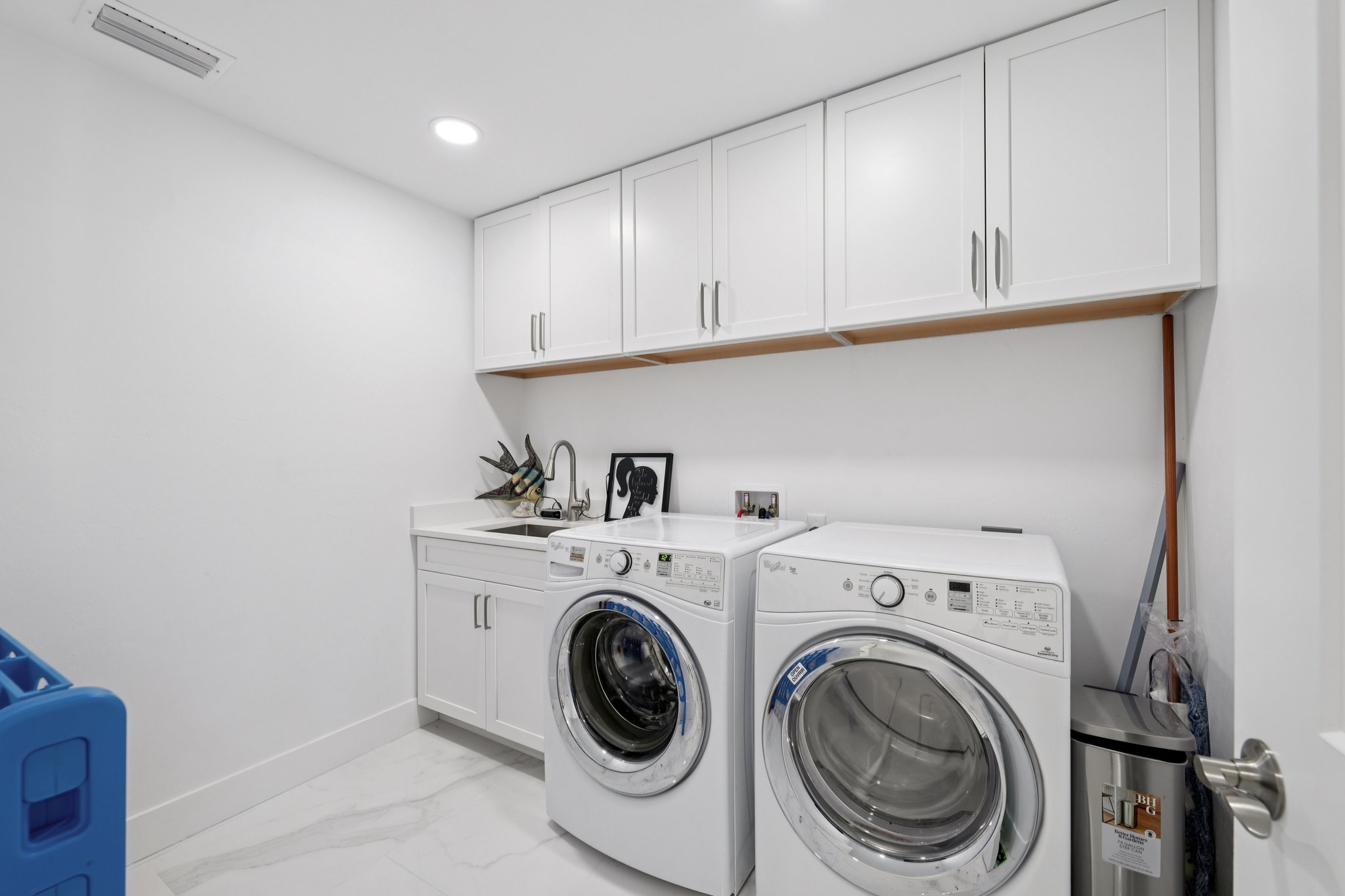 SE 43rd St-S1101-034.jpg