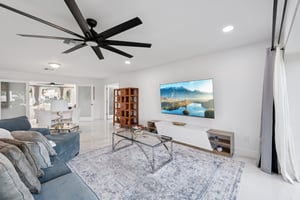 SE 43rd St-S1101-007.jpg