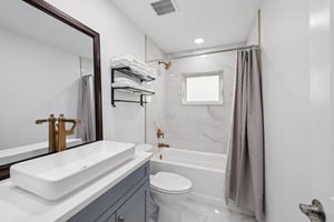 SE 43rd St-S1101-022.jpg