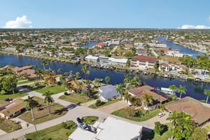 SE 43rd St-S1101-046.jpg