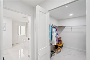 SE 43rd St-S1501-s 1-002.jpg