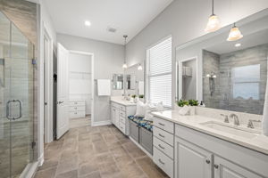 25-1819 Whitewillow Dr