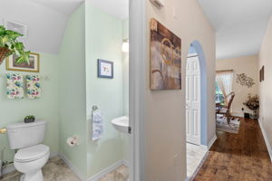  Photo 12