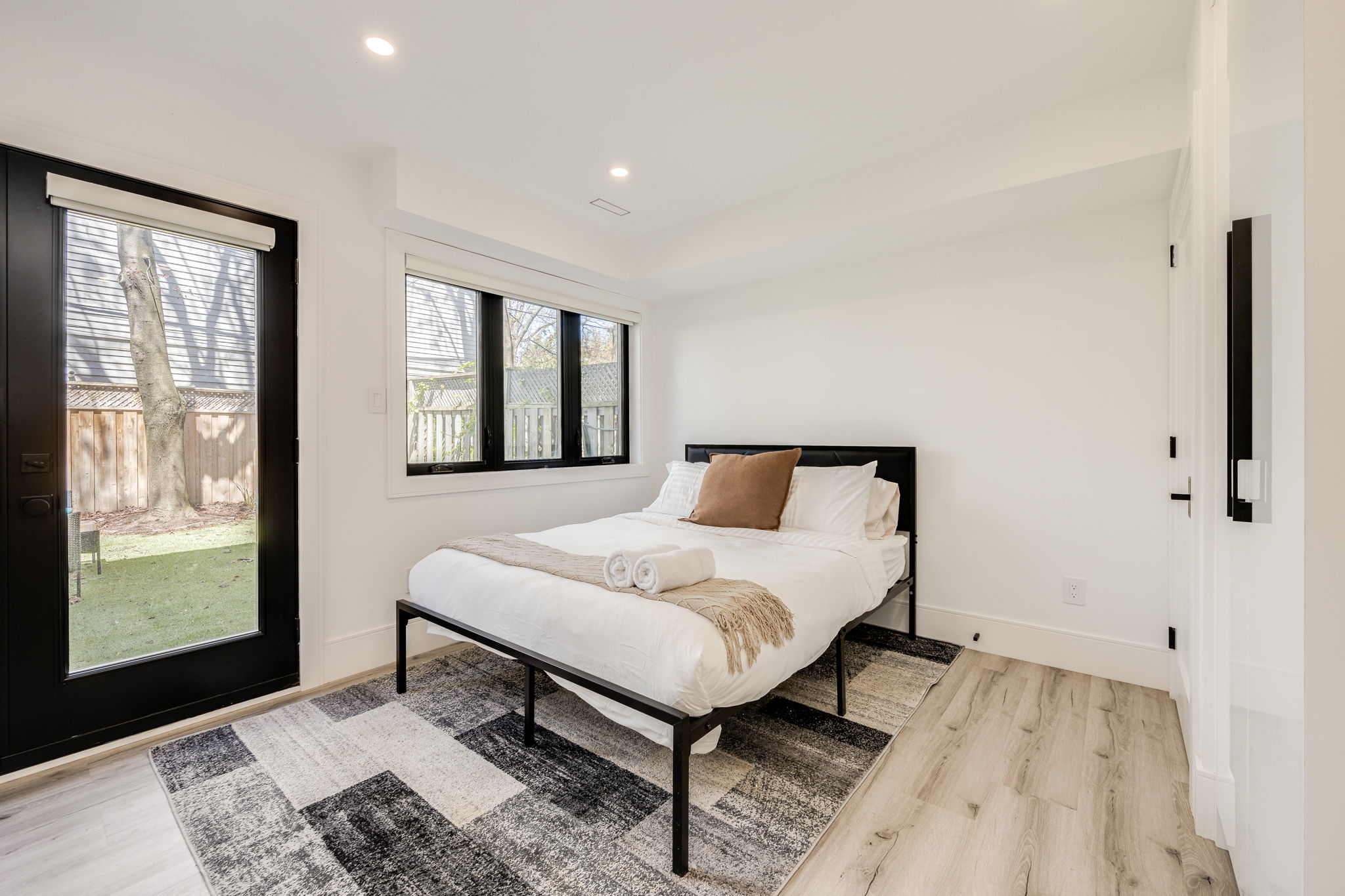 Toronto property showcase — delivered property photograph 22