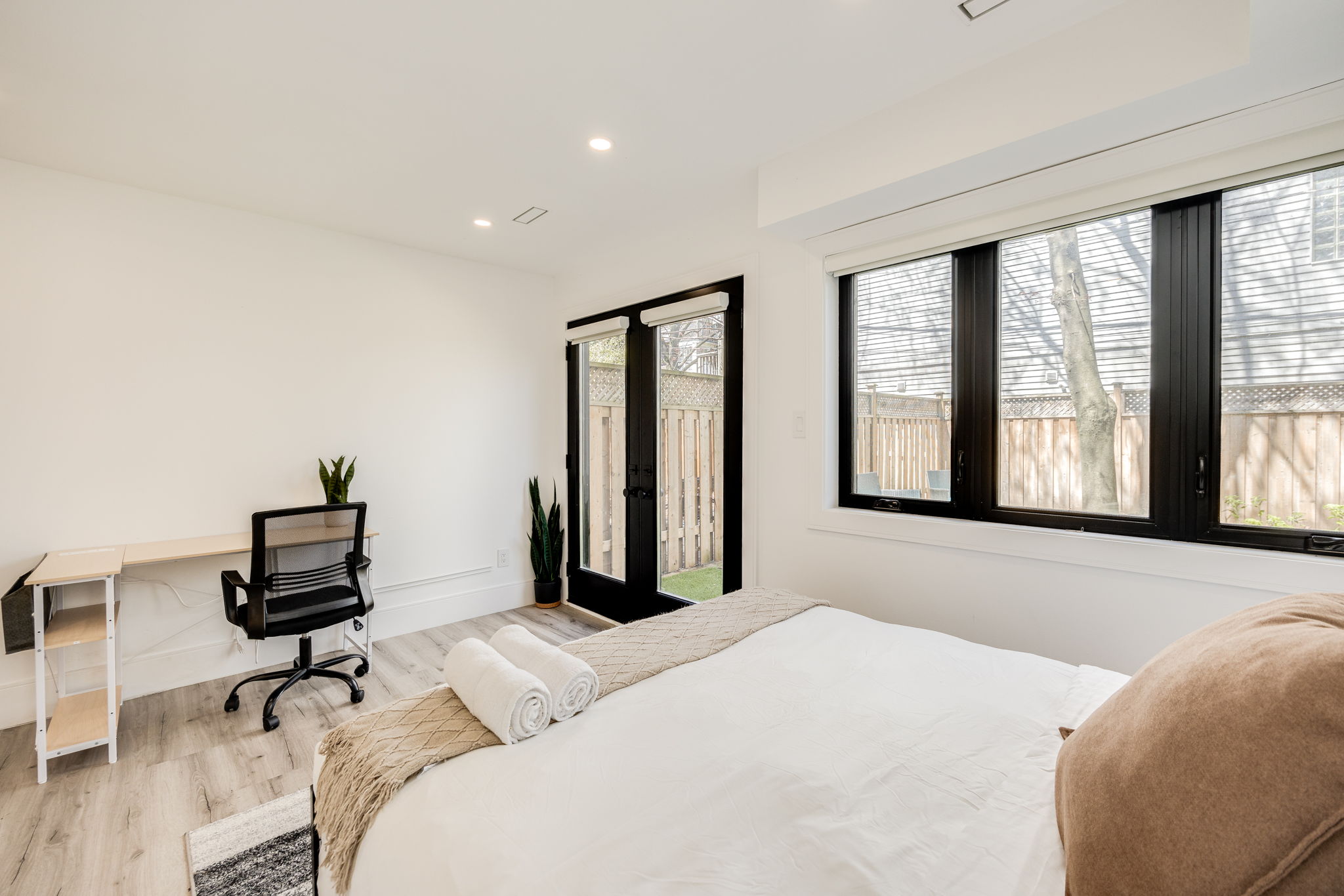 Toronto property showcase — delivered property photograph 23