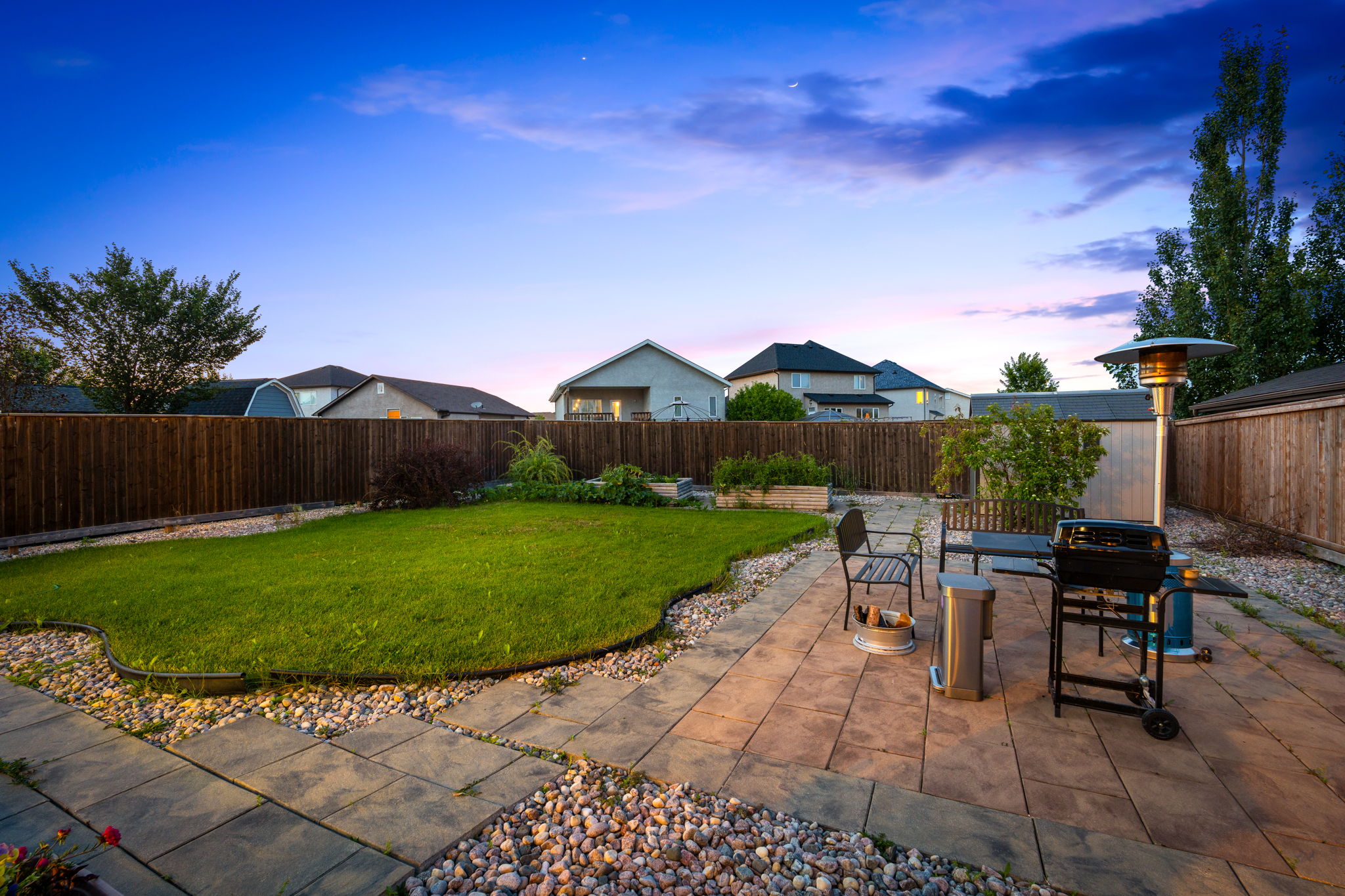 182 Autumnview Dr - Twilight-7