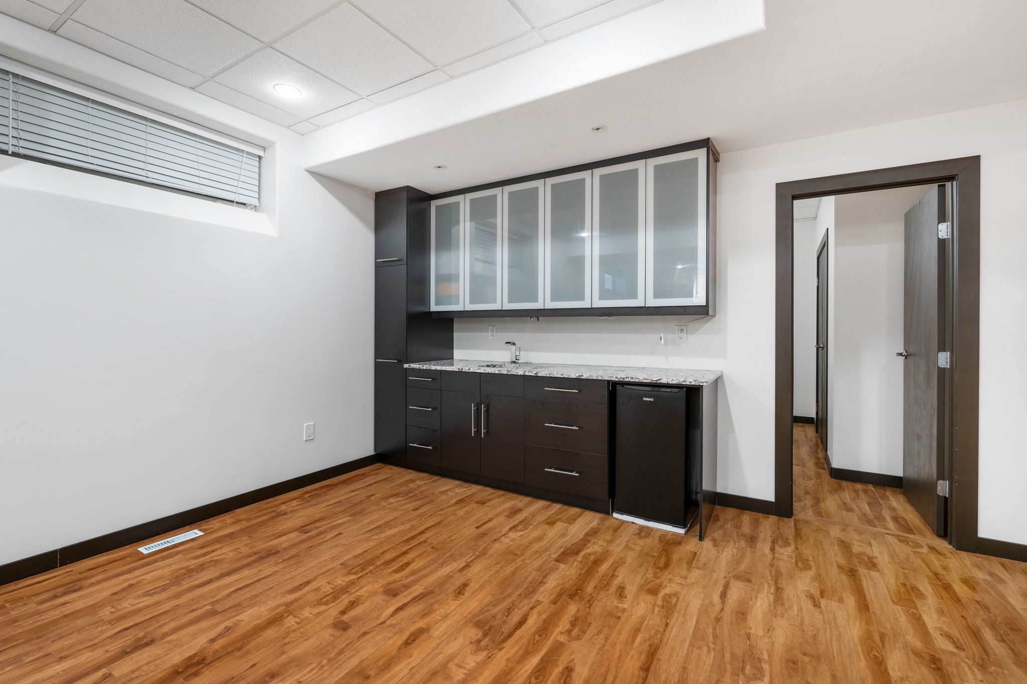 182 Autumnview Dr - Interior-34