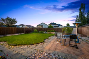 182 Autumnview Dr - Twilight-7