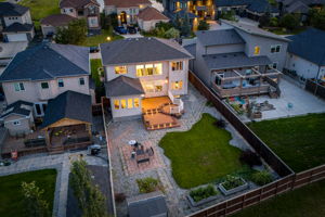 182 Autumnview Dr - Twilight-13