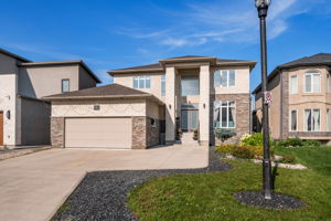 182 Autumnview Dr - Exterior-2