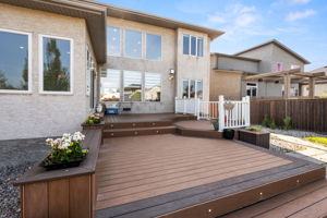 182 Autumnview Dr - Exterior-4