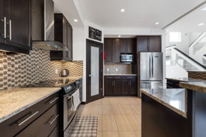 182 Autumnview Dr - Interior-10