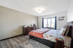 182 Autumnview Dr - Interior-22