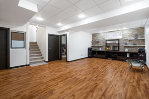 182 Autumnview Dr - Interior-32