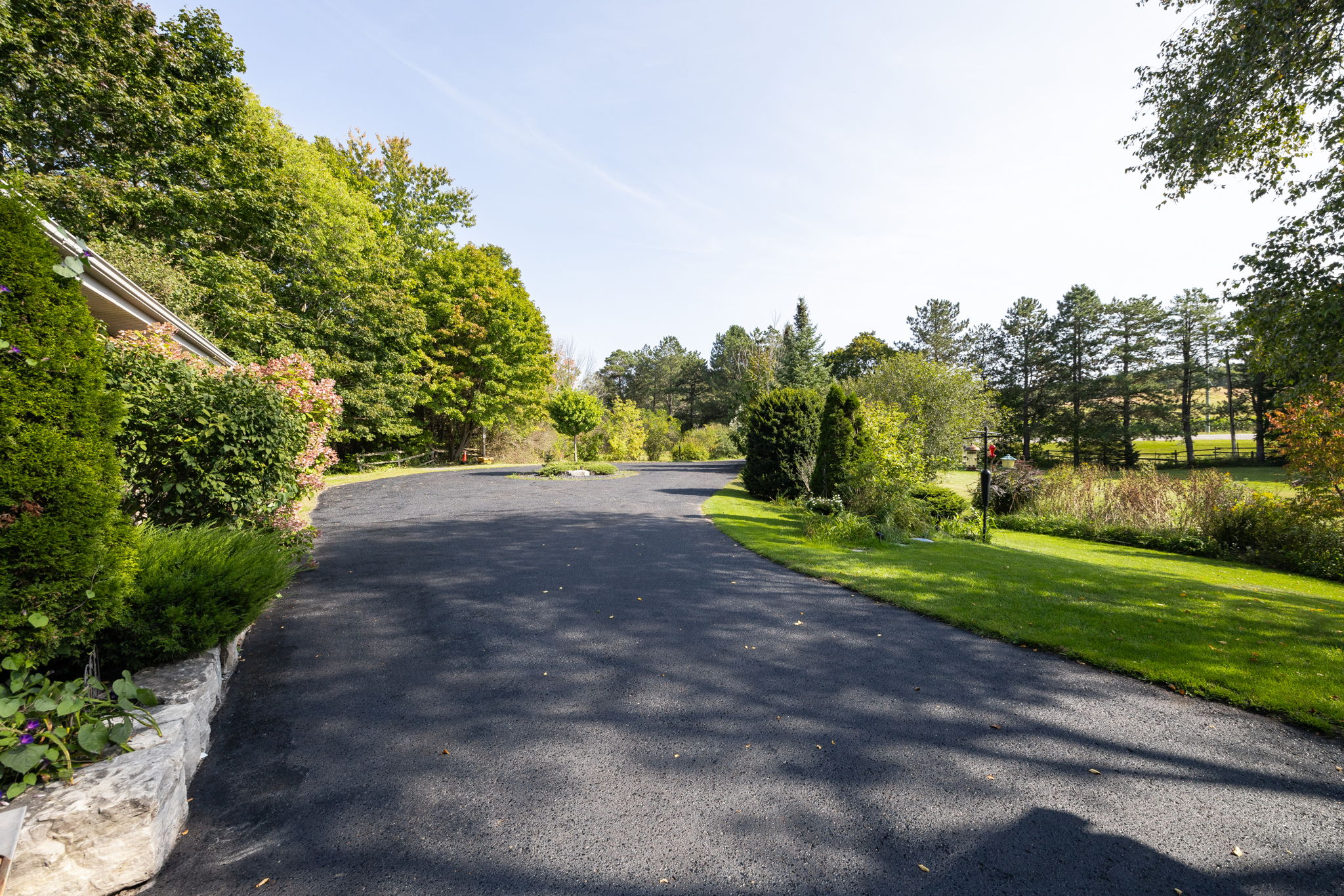 Uxbridge property showcase — delivered property photograph 26