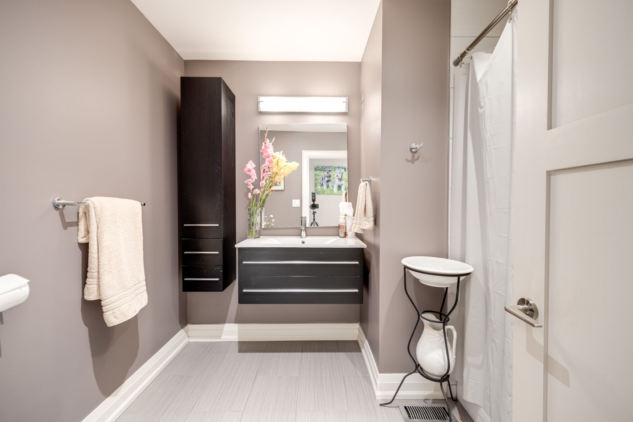 Uxbridge property showcase — delivered property photograph 76