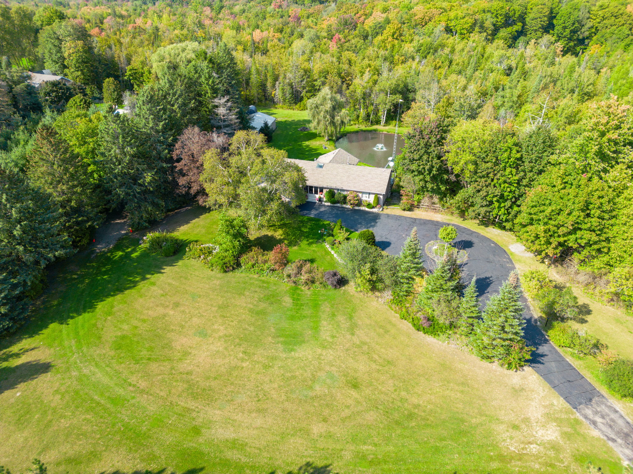 Uxbridge property showcase — delivered property photograph 7