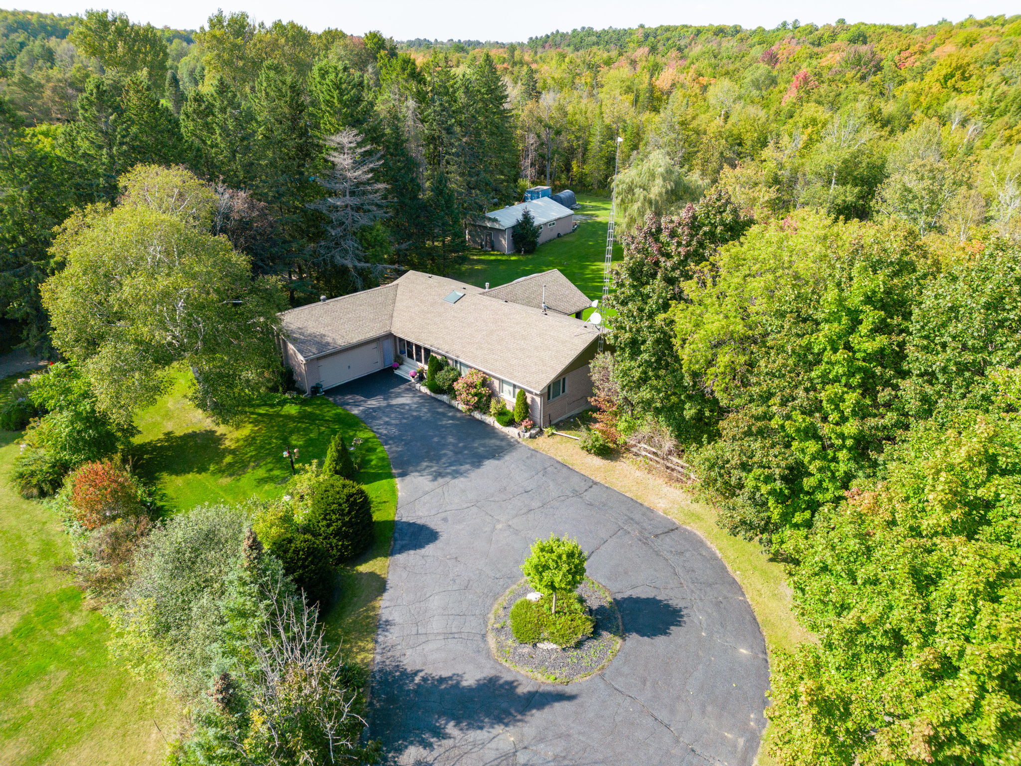 Uxbridge property showcase — delivered property photograph 9