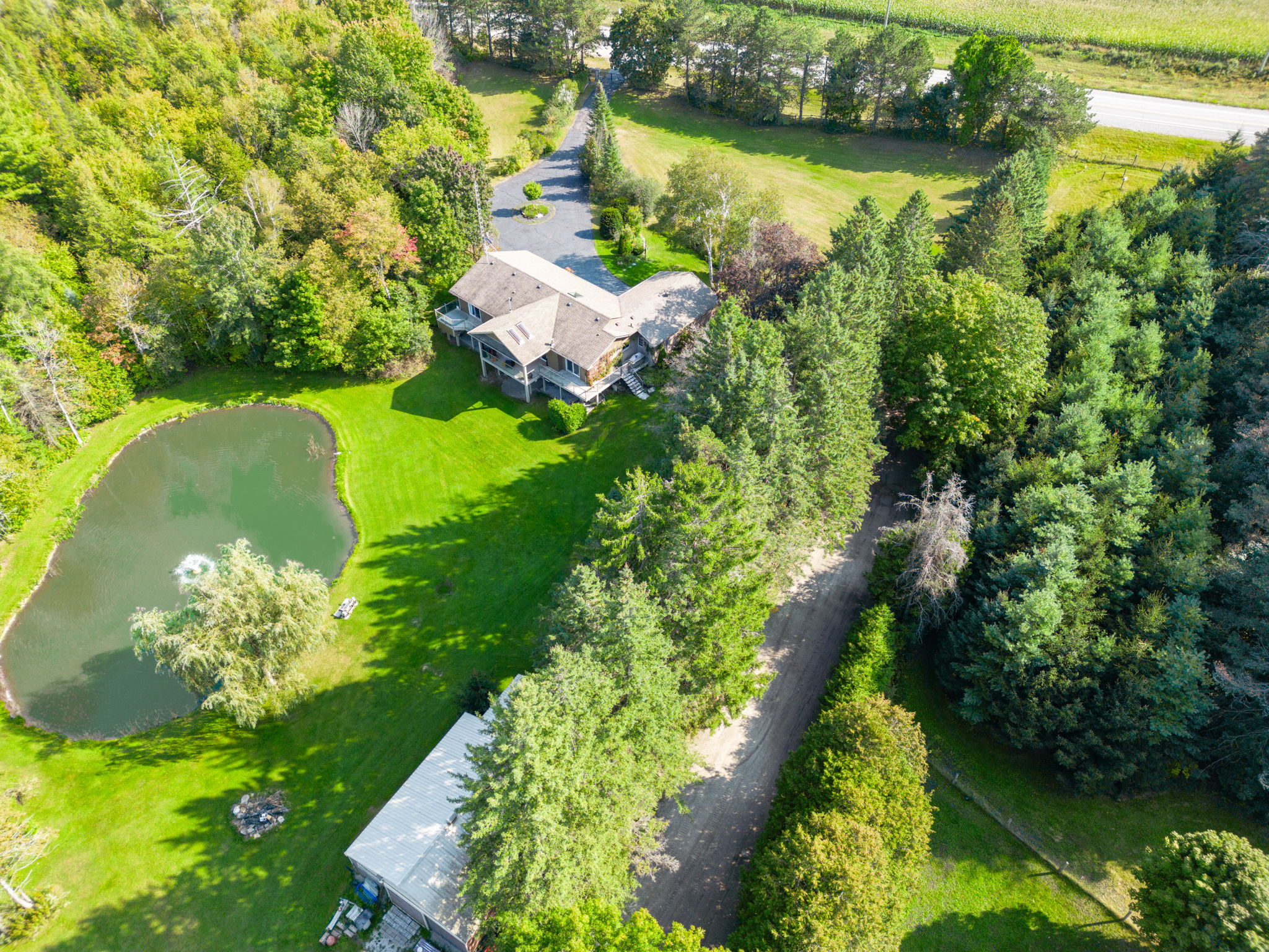 Uxbridge property showcase — delivered property photograph 16