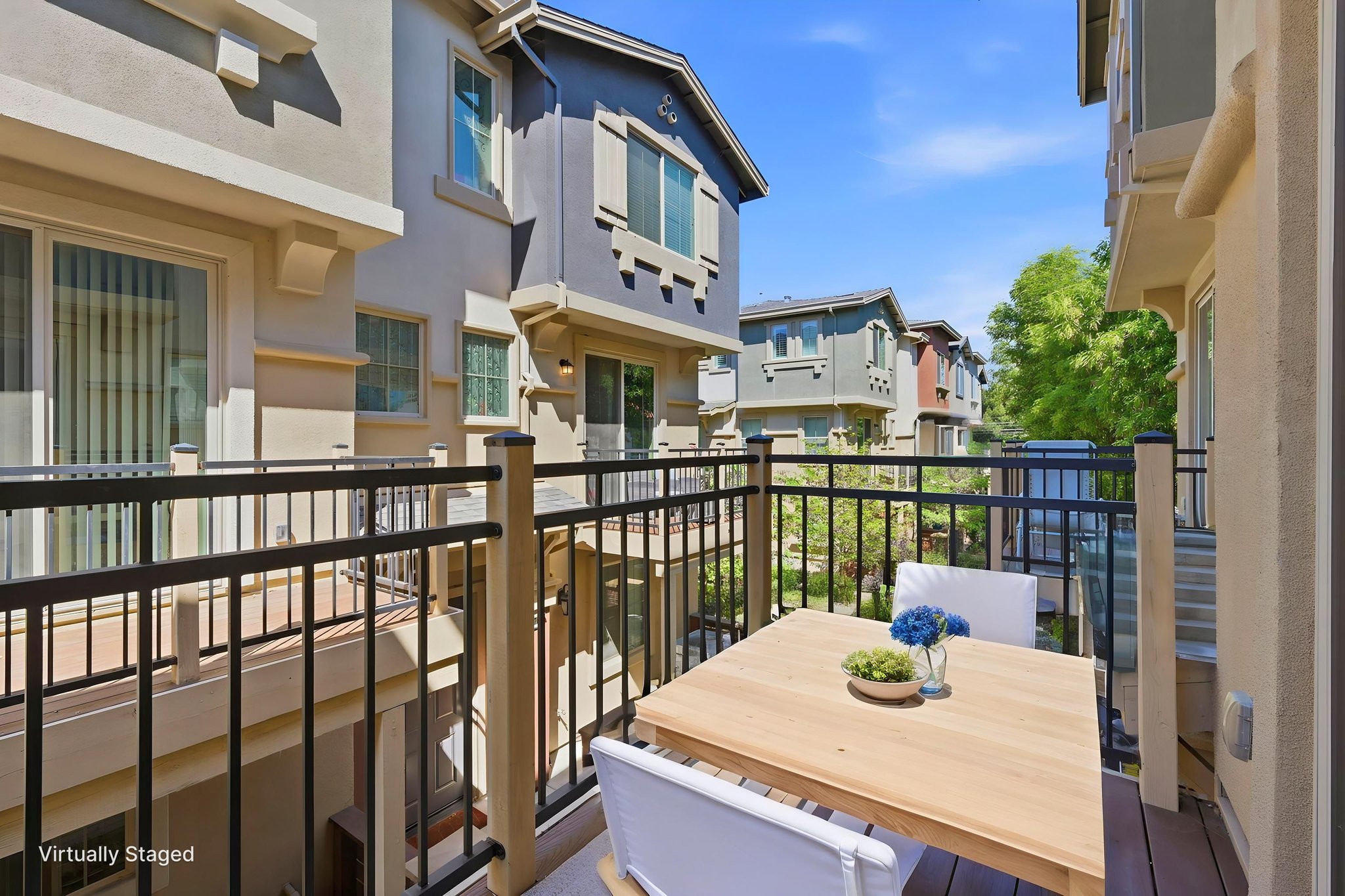 033_F8_1820 Enclave Pl virtually staged.jpeg