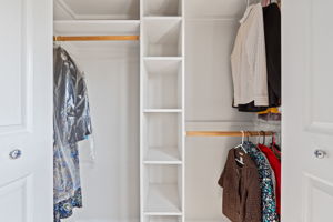 Guest Bedroom 2 Closet