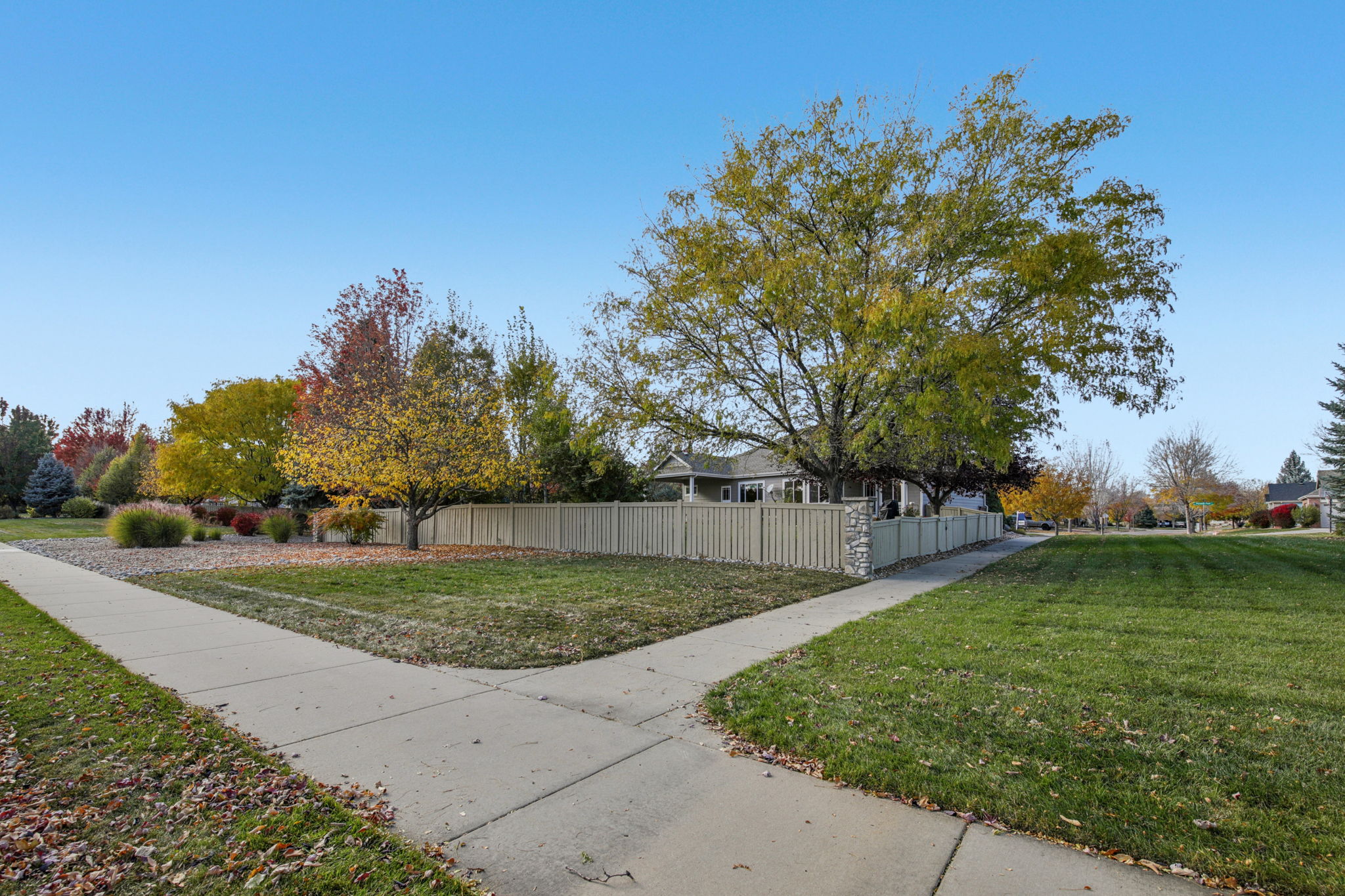 Pyramid Peak Pl-S2510-002