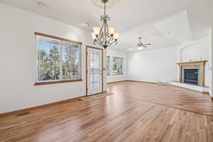 Pyramid Peak Pl-S2510-012.jpg