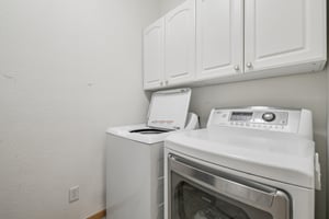 Pyramid Peak Pl-S2510-037.jpg