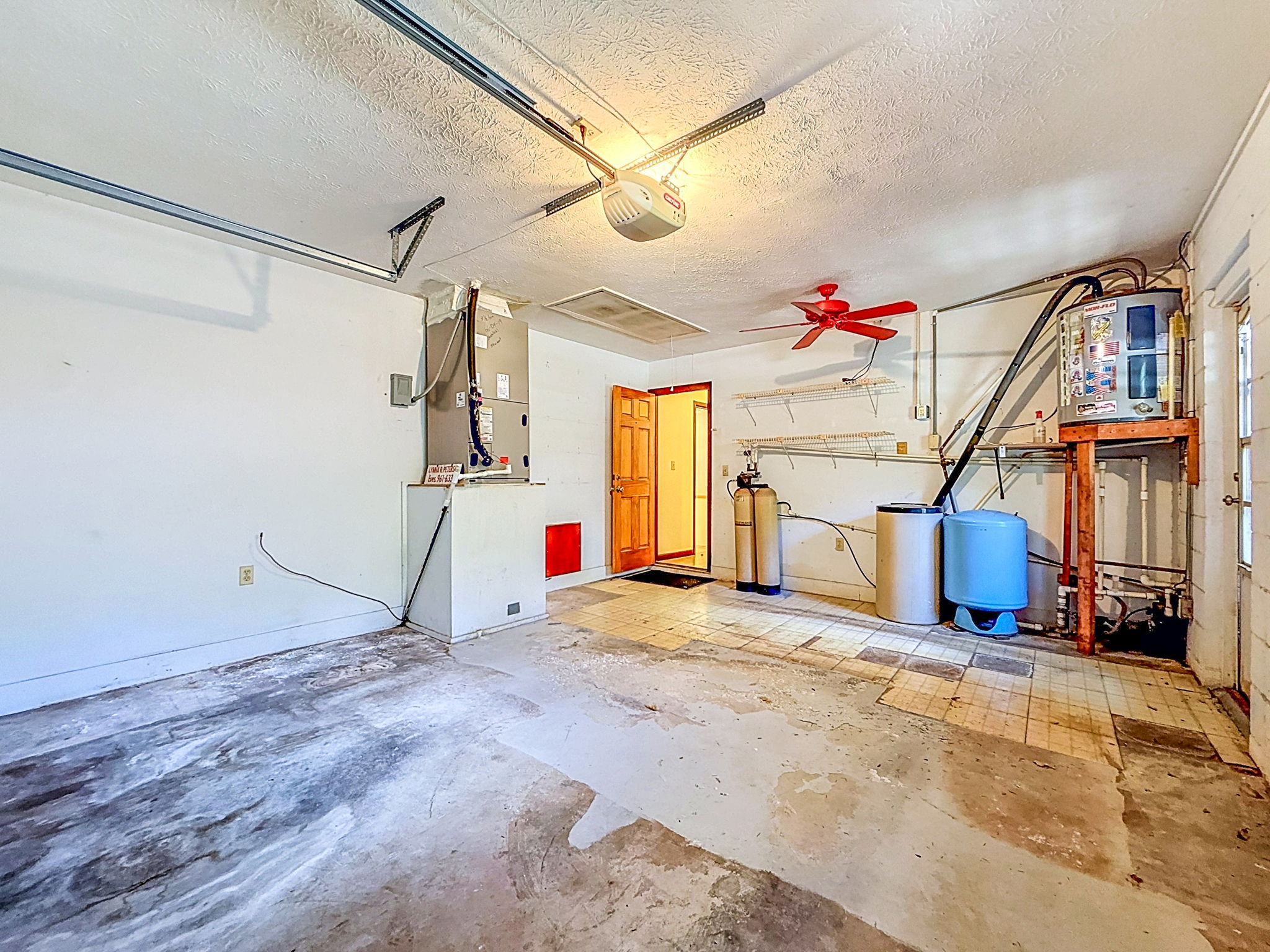  Photo 82