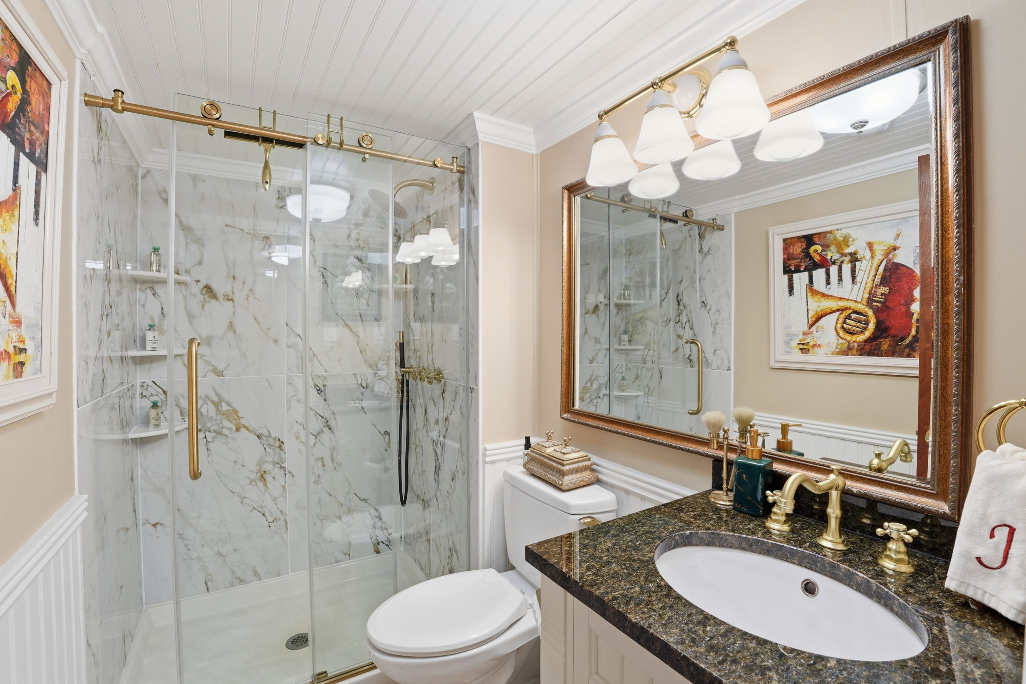 Lower Level Full Bath