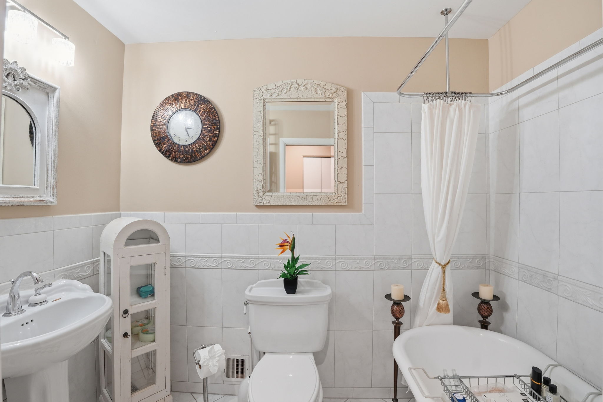 Hall Bathroom