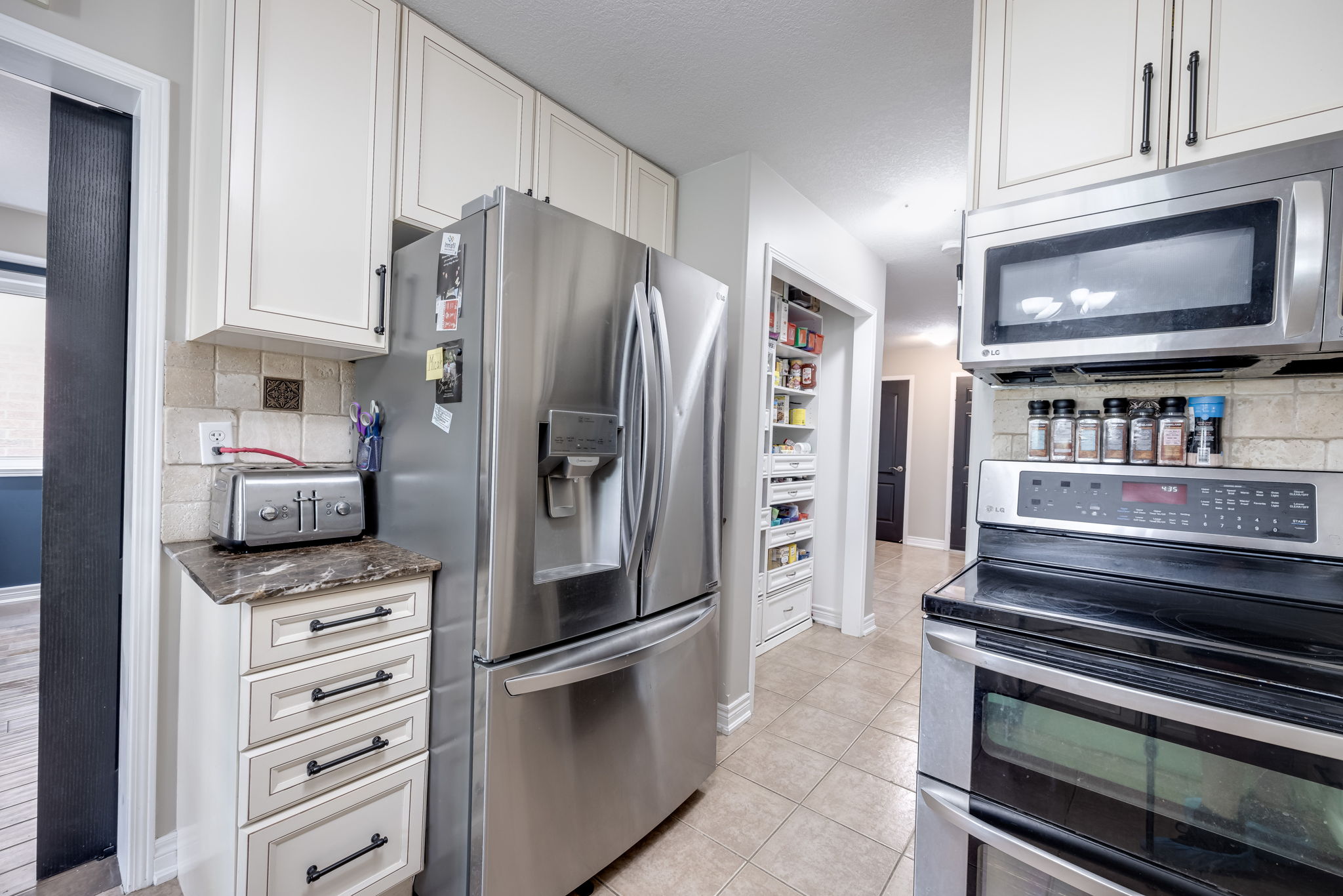 Innisfil property showcase — delivered property photograph 18