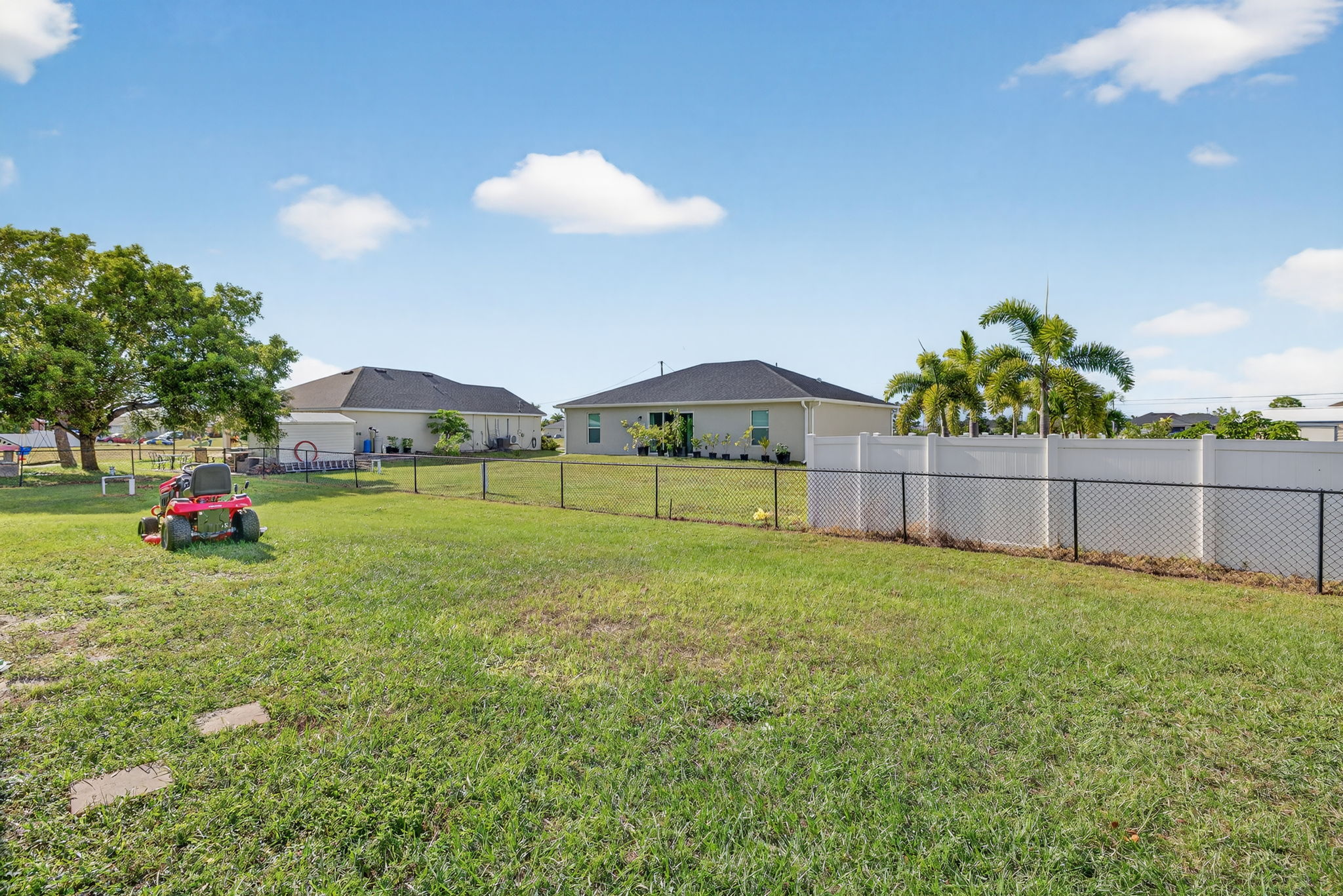 Rear Exterior 1 of 4