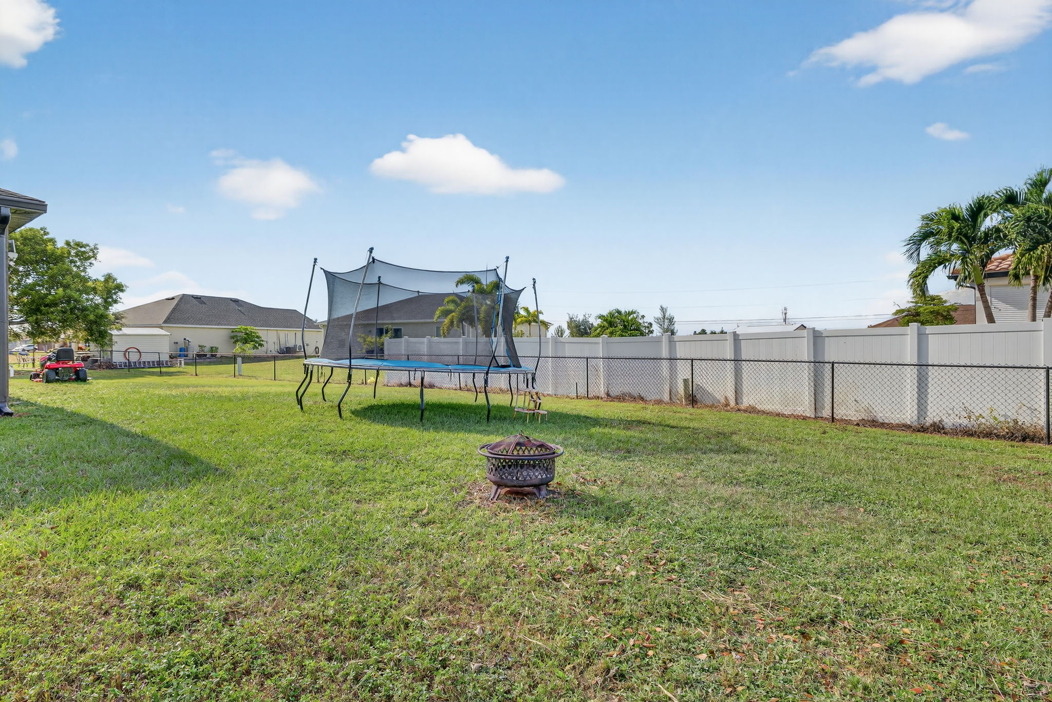 Rear Exterior 2 of 4