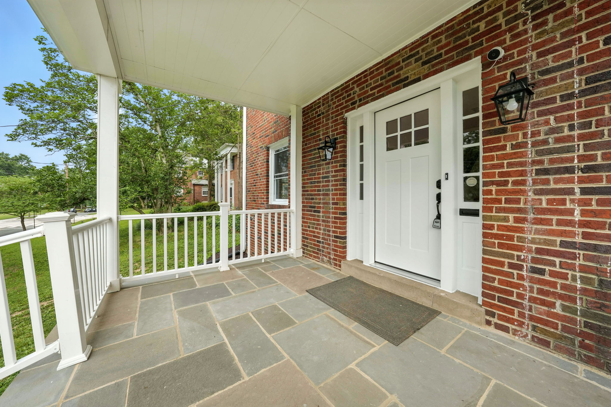  Photo 42