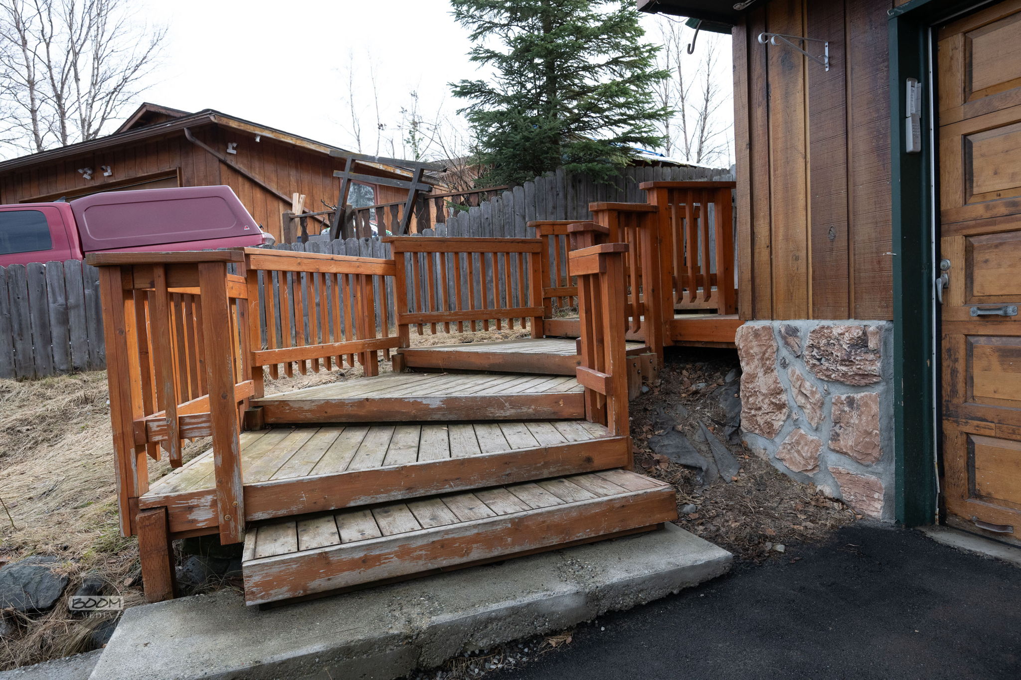  Photo 13