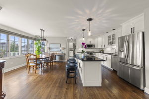 Kitchen/Eating Area