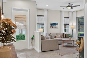 Living Room 3 of 4