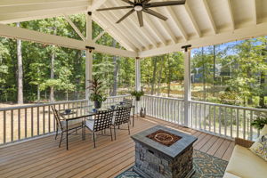  Photo 33