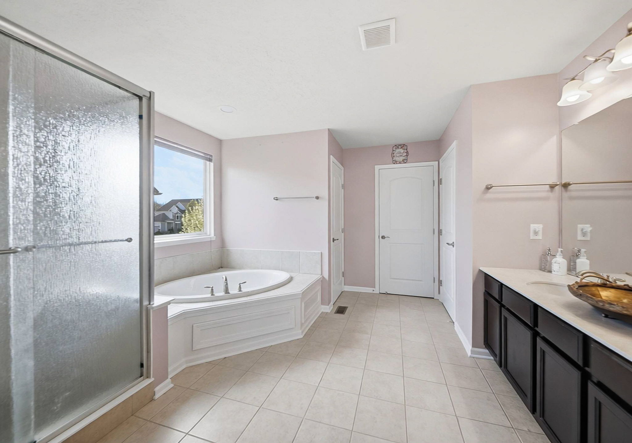 A.H.- 18229 Clare Ct, Strongsville-46