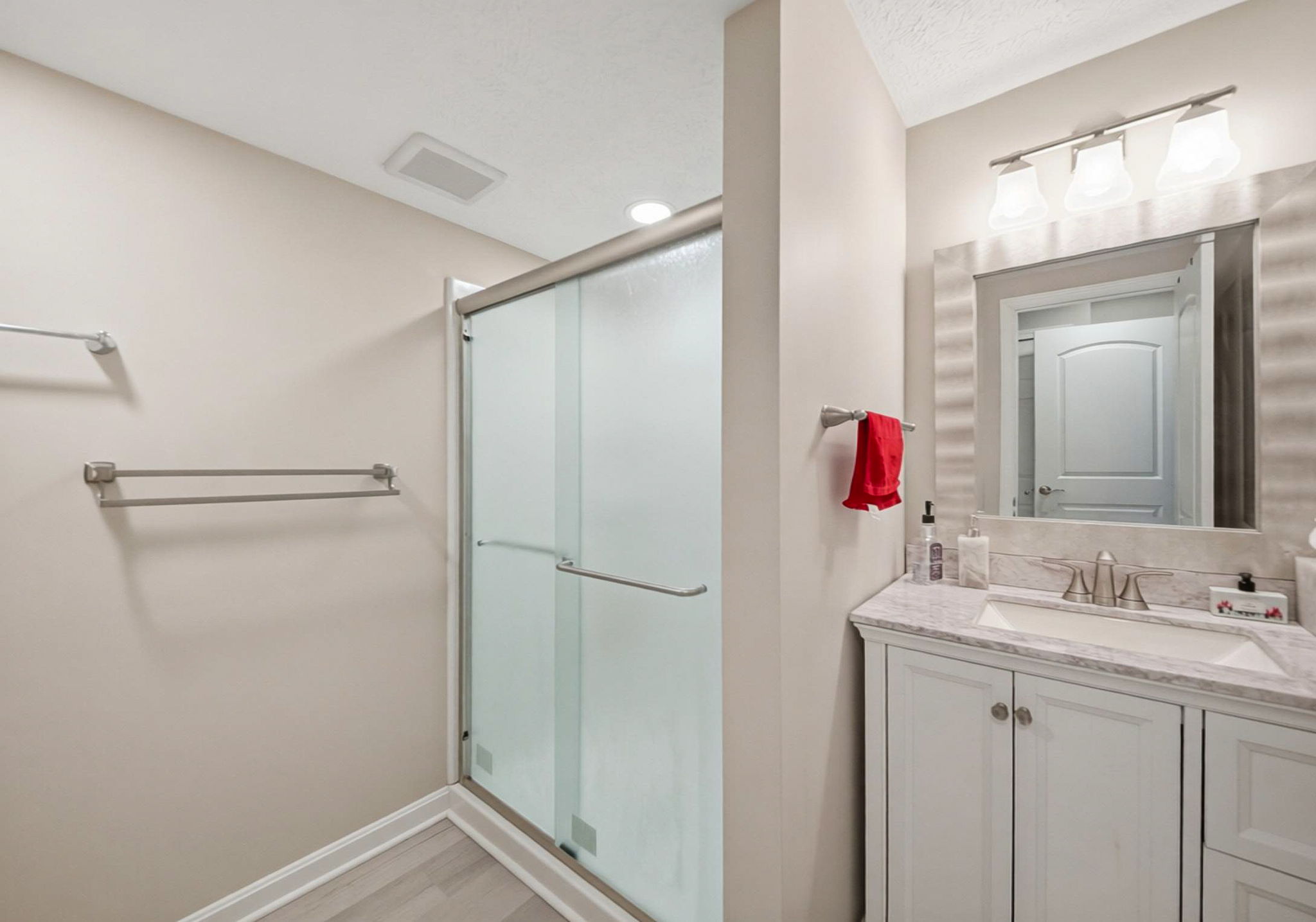 A.H.- 18229 Clare Ct, Strongsville-74
