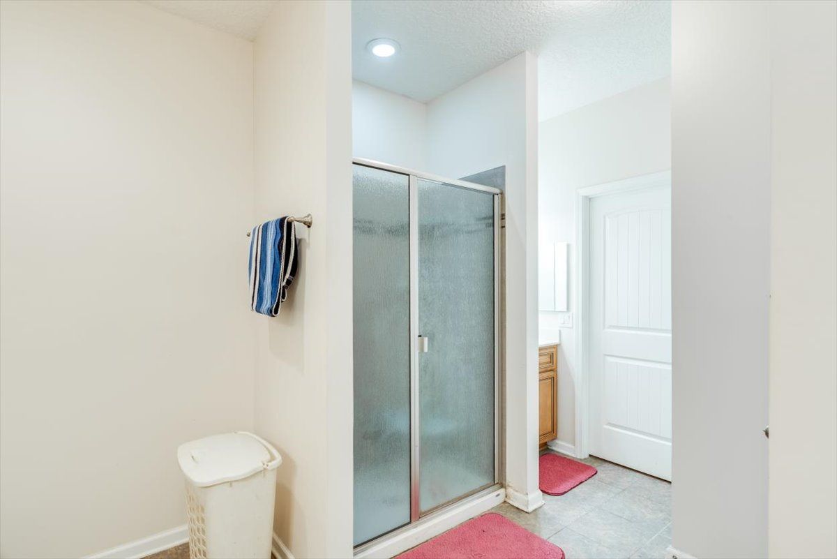 19-Master Bath