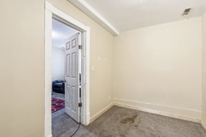 W Kerney Pl-1005-030.jpg